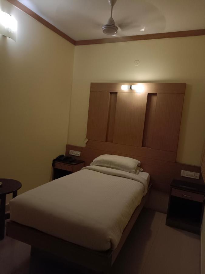 Hotel A P Coimbatore Zewnętrze zdjęcie